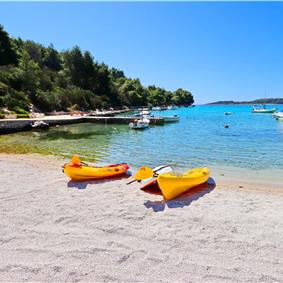 6 Bedroom Beachfront Villa with Heated Pool near Vela Luka on Korcula Island, Sleep 12